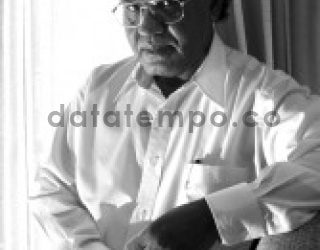 Pemimpin Panutan atau Pemimpin Demokratis?