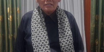 Sajak-sajak Pulo Lasman Simanjuntak: -Kami Senang Mendaki Bukit-bukit Rohani – Sepi Kapan Mencair – Perkawinan Membusuk –