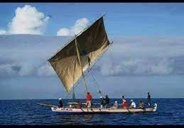 M E R E N D A    L A U T (buat Para Penganyam Layar “Peledang” di Lamalera)