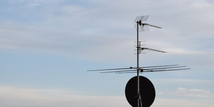 Antena Kosong – Sajak JB Kleden