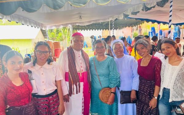 SMK ANCOP dan  Bapa Uskup Emeritus Mgr. Fransiskus Kopong  Kung, Pr
