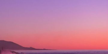 Ketika Seno Gumira Mencuri Sepotong Senja Untuk Pujaan Hati