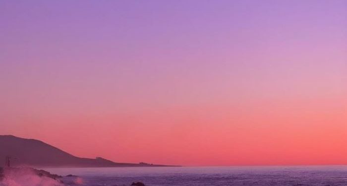 Ketika Seno Gumira Mencuri Sepotong Senja Untuk Pujaan Hati