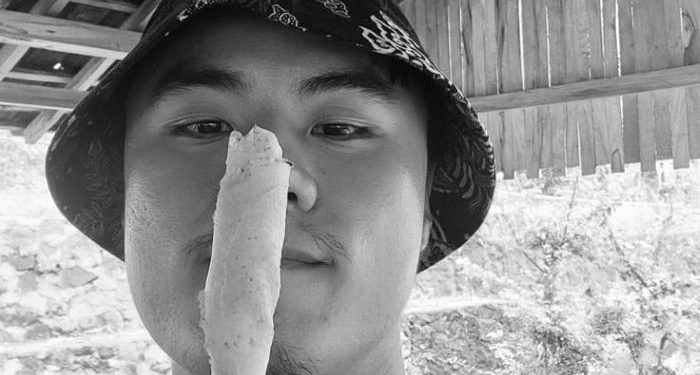 Krisis Identitas dan Keterasingan dalam Cerpen “The Wings” karya Yi Sang