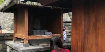 Dari Objek Menjadi Subjek Sejarah : Representasi Agensi Pribumi  dalam “Max Havelaar”dan “Ronggeng Dukuh Paruk” Karya Multatuli dan Ahmad Tohari  