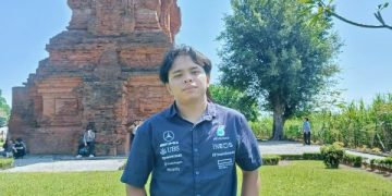 Pahlawan atau Korban Sejarah?  Konstruksi Tokoh Minke sebagai Agen Sejarah dalam Perspektif Metahistory dan Naratologi