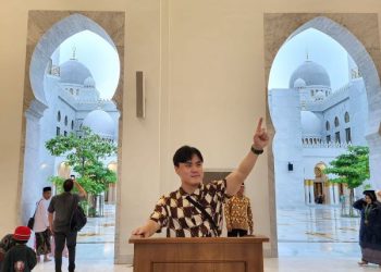 Di Balik Senja: Metahistory dan Naratologi dalam “Sepotong Senja untuk Pacarku”